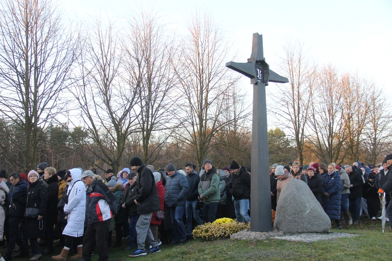 Wał-Ruda. Droga Krzyżowa z bł. Karoliną w 111. rocznicę jej męczeńskiej śmierci