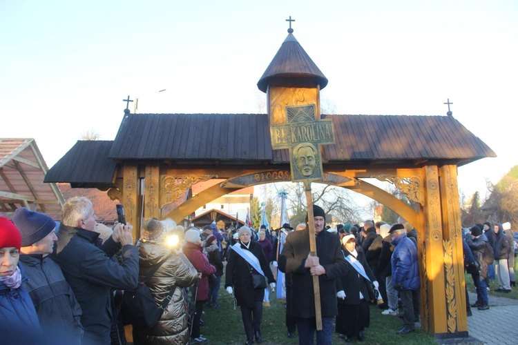 Wał-Ruda. Droga Krzyżowa z bł. Karoliną w 111. rocznicę jej męczeńskiej śmierci