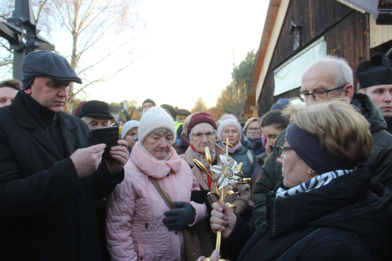 Wał-Ruda. Droga Krzyżowa z bł. Karoliną w 111. rocznicę jej męczeńskiej śmierci