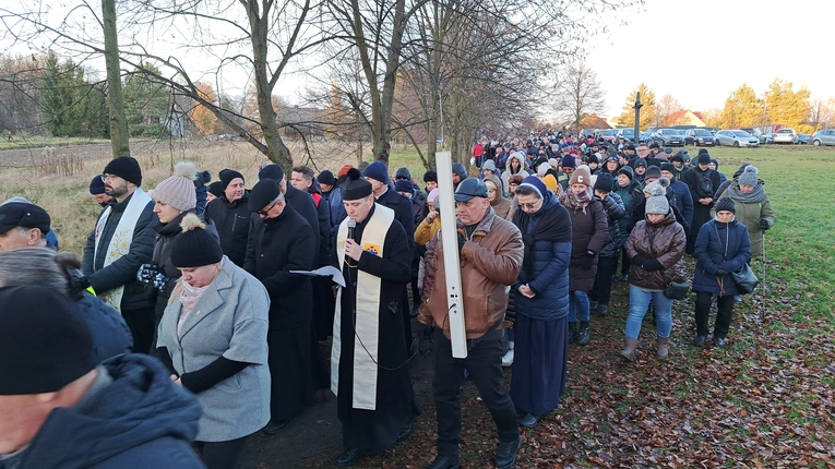 Wał-Ruda. Droga Krzyżowa z bł. Karoliną w 111. rocznicę jej męczeńskiej śmierci
