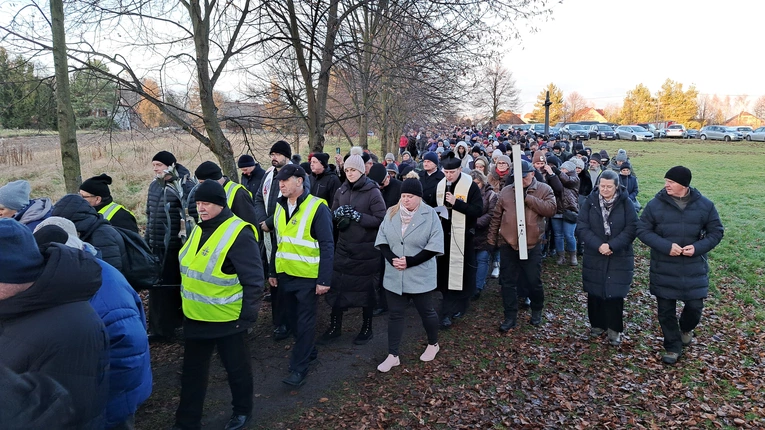 Wał-Ruda. Droga Krzyżowa z bł. Karoliną w 111. rocznicę jej męczeńskiej śmierci
