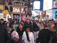 Następna stacja: Mrok. Człowiek sam w nowojorskim metrze