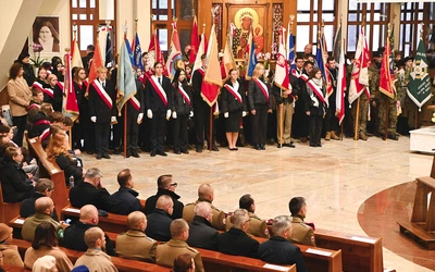 Bielszczanie modlili się razem za ojczyznę w Aleksandrowicach.