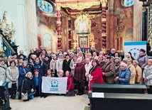 Ok. 100 osób celebrowało 10-lecie modlitewnego dzieła. 