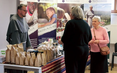 W czasie imprezy zawsze warto odwiedzić sklepik misyjny z wyrobami z dalekich krajów Afryki czy Ameryki Południowej.