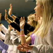 Diecezjalne spotkanie w Ciechanowie jest coroczną propozycją dla młodych, ale w tym roku nabiera wyjątkowego znaczenia – otwiera kilkuletnią  drogę, która zaprowadzi młodzież z Płocka aż do Seulu.