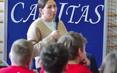 W ramach jubileuszu w szkole odbyło się spotkanie przybliżające działalność Hospicjum dla Dzieci. 