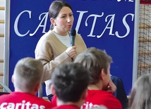 W ramach jubileuszu w szkole odbyło się spotkanie przybliżające działalność Hospicjum dla Dzieci. 