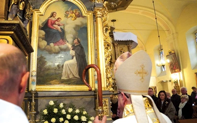  Bp Jacek Kiciński zachęcał do troski o kościół, a także o sanktuarium swojego serca i o rodzinę, która jest domowym Kościołem.