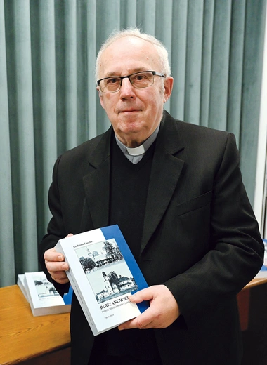 Publikacja jest efektem benedyktyńskiej pracy w archiwach. Wiele informacji, zdjęć i listów przekazali też mieszkańcy. 