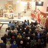  Z uczestnikami wydarzenia spotkał się bp Andrzej Jeż, który m.in. przewodniczył Eucharystii. 