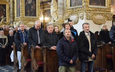 W trakcie wydarzenia spotkali się potrzebujący i pomagający.