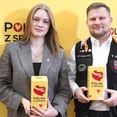  Marysia Panfil przez lata zbierała dary w parafii. Tomasz Rutkowski przewoził je do Ukrainy i podprowadzał transport pod polsko--ukraińską granicę. Oboje zaangażują się w pomoc także w tym roku. 