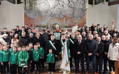 Poświęcenie sztandaru Chełmianki