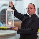 – Lampiony są symbolem Chrystusa rozświetlającego ciemności grzechu – wyjaśnia ks. Marcin Moj