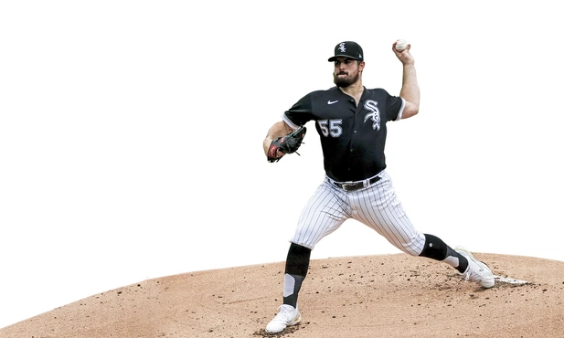 Miotacz w momencie wyrzutu piłki 