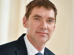 Adam Gorszanów: Polska energetyka na rozdrożu. Eksperci ostrzegają przed skutkami Zielonego Ładu