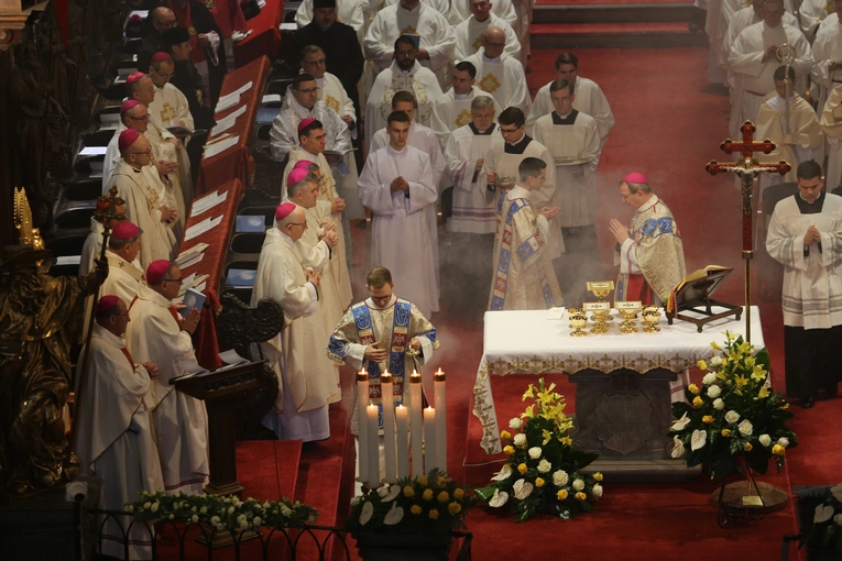 60. rocznica orędzia biskupów polskich do niemieckich - Msza święta