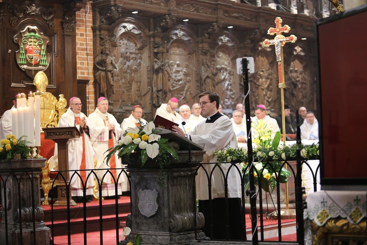 60. rocznica orędzia biskupów polskich do niemieckich - Msza święta