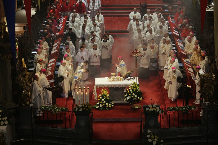 60. rocznica orędzia biskupów polskich do niemieckich - Msza święta