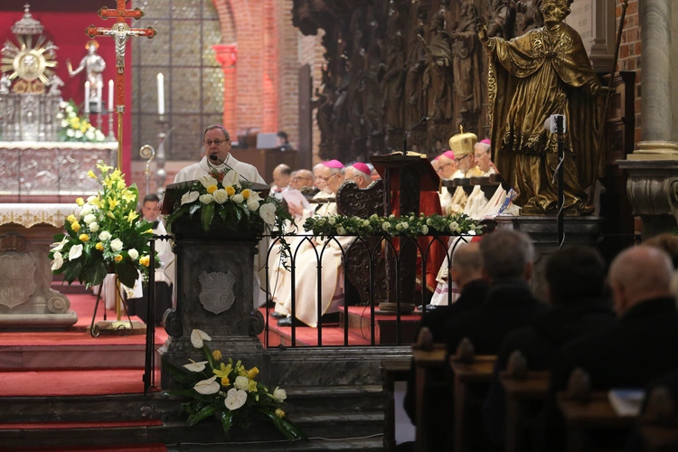 60. rocznica orędzia biskupów polskich do niemieckich - Msza święta