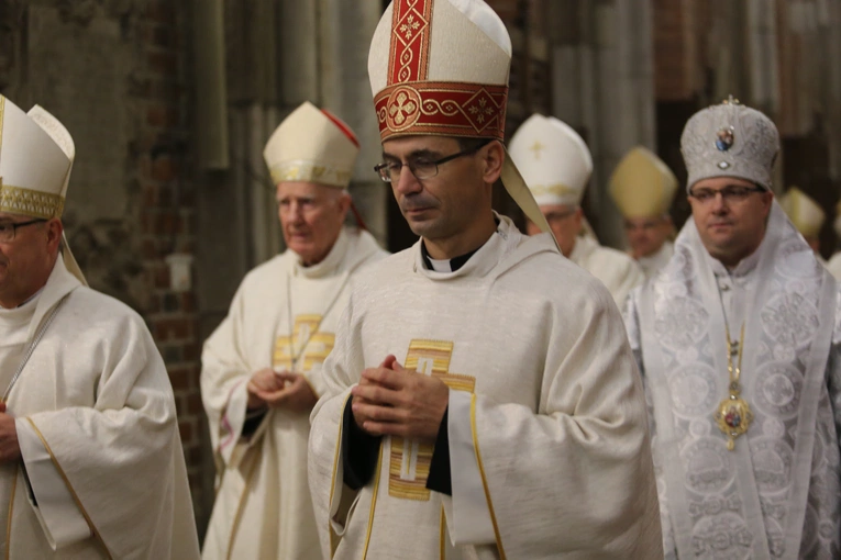 60. rocznica orędzia biskupów polskich do niemieckich - Msza święta