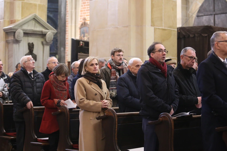 60. rocznica orędzia biskupów polskich do niemieckich - Msza święta