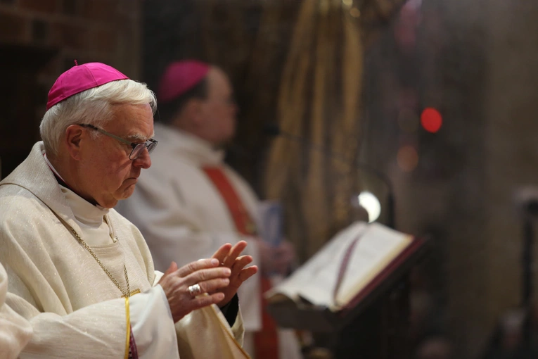 60. rocznica orędzia biskupów polskich do niemieckich - Msza święta