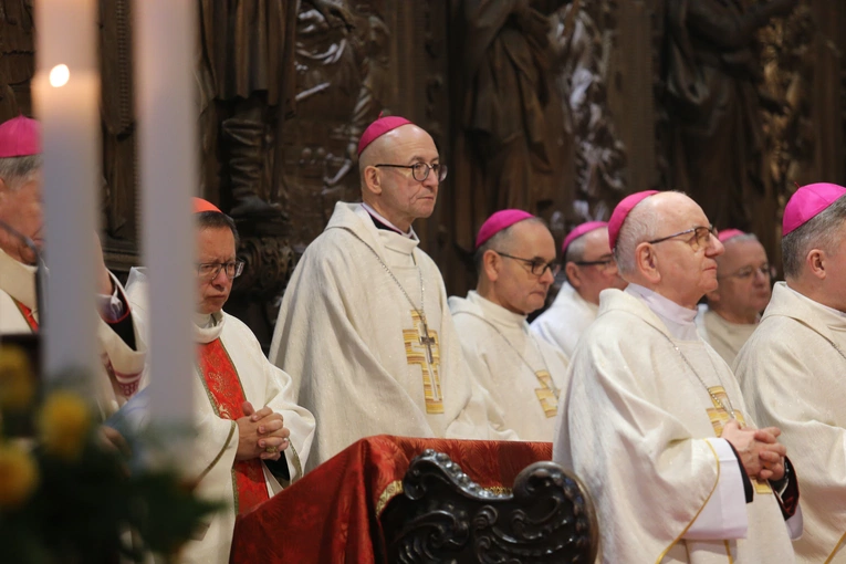 60. rocznica orędzia biskupów polskich do niemieckich - Msza święta