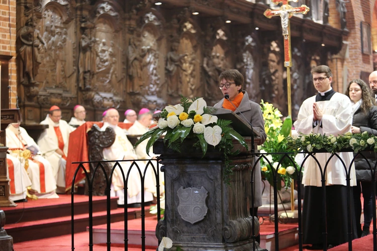 60. rocznica orędzia biskupów polskich do niemieckich - Msza święta