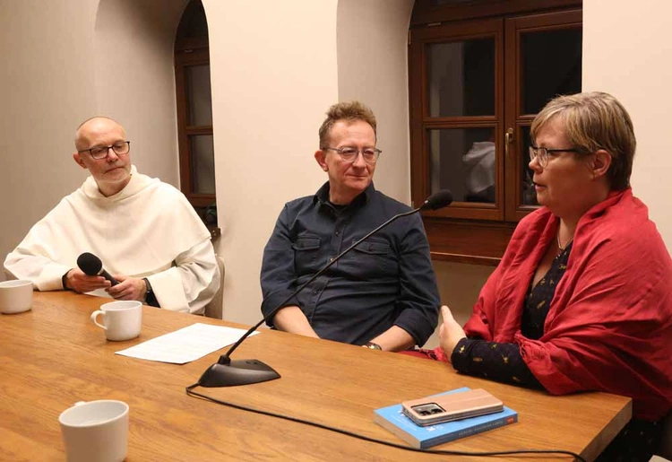 Spotkanie promujące książkę "Kościół ostatnich ławek"