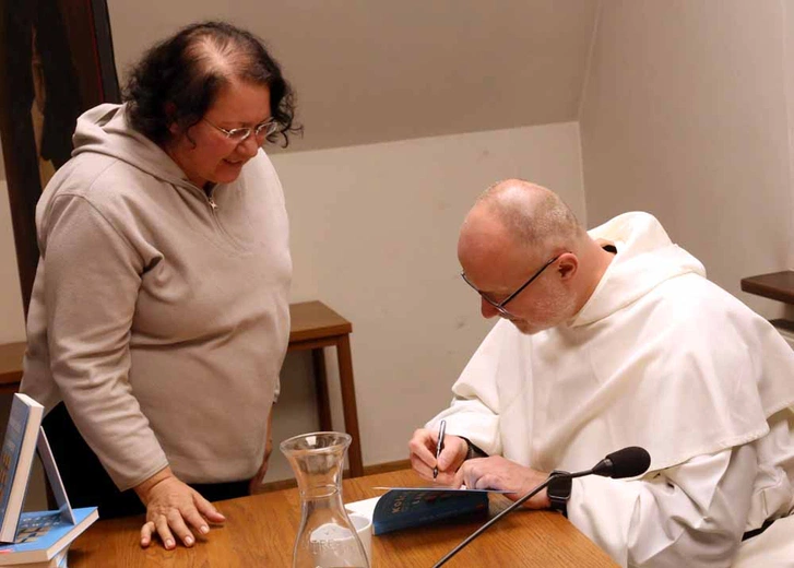 Spotkanie promujące książkę "Kościół ostatnich ławek"