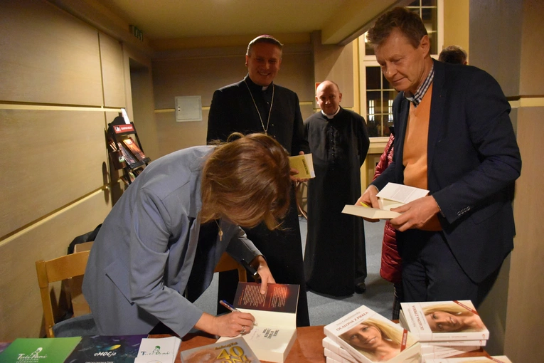 Spotkanie z Anną Golędzinowską