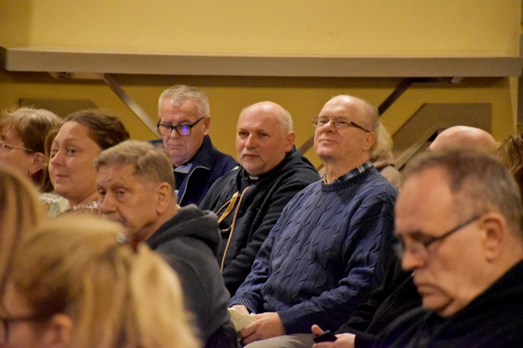 Spotkanie z Anną Golędzinowską