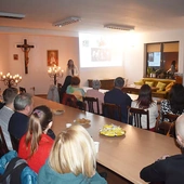 Ku Temu, co Niewidzialne… 