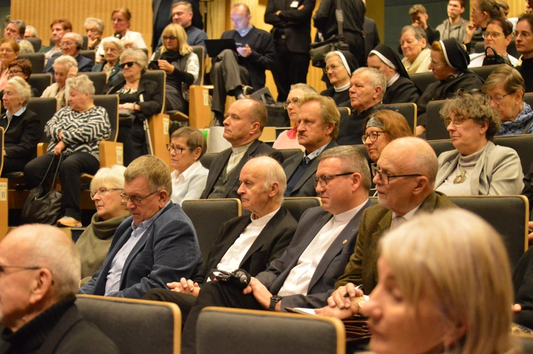 Konferencja z okazji 100-lecia Apostolstwa Chorych - dzień 2.