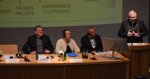 Konferencja z okazji 100-lecia Apostolstwa Chorych - dzień 2.