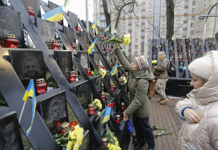 Osłabiona Ameryka potrzebuje Rosji, by nie przegrać z rosnącymi w siłę Chinami