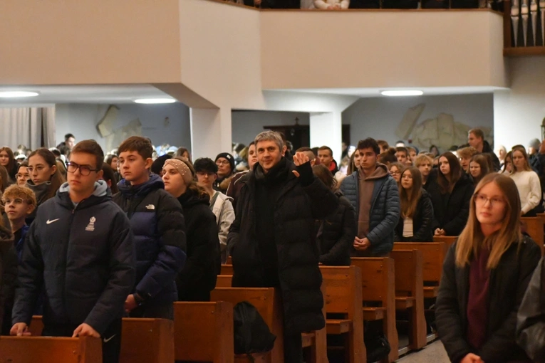 W Zielonej Górze trwa Modlitewny Wieczór Młodych