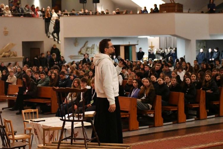 W Zielonej Górze trwa Modlitewny Wieczór Młodych