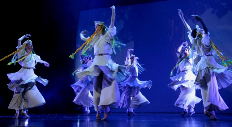 Widowisko "Polska w koronie"