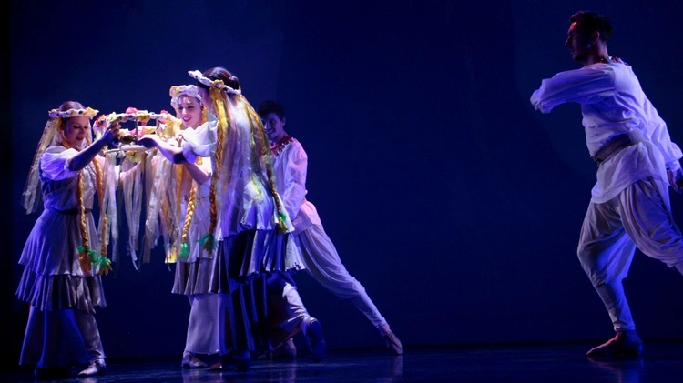 Widowisko "Polska w koronie"