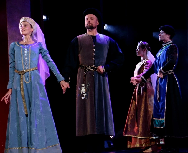 Widowisko "Polska w koronie"