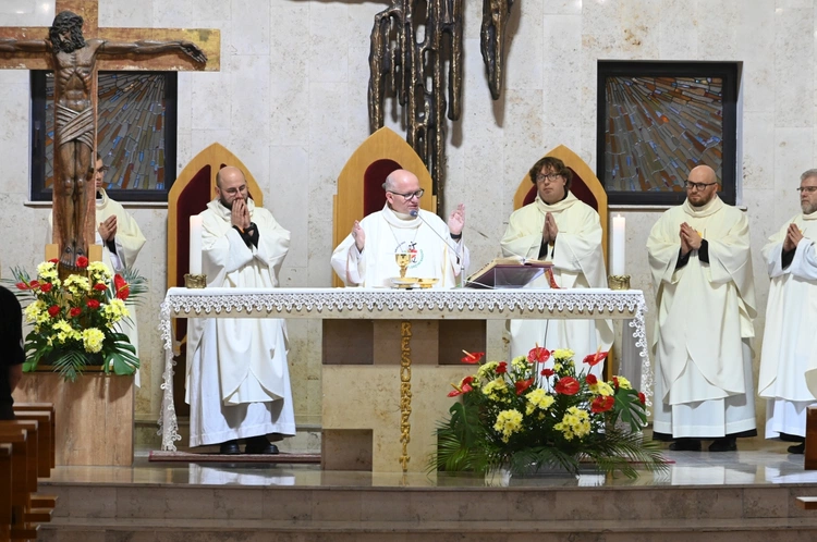 Msza św. z okazji Światowego Dnia Młodzieży