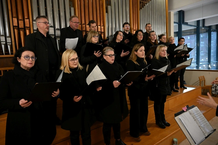 Msza św. z okazji Światowego Dnia Młodzieży