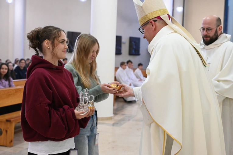 Msza św. z okazji Światowego Dnia Młodzieży