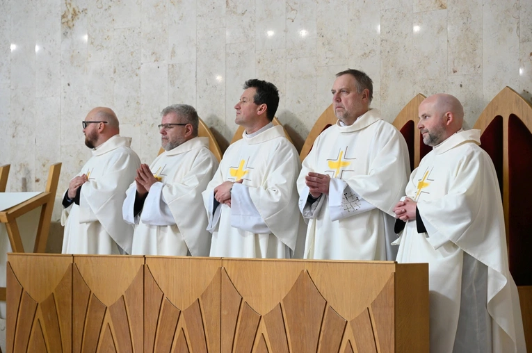 Msza św. z okazji Światowego Dnia Młodzieży