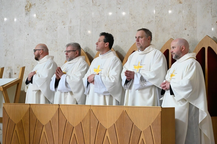 Msza św. z okazji Światowego Dnia Młodzieży