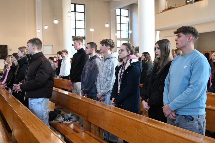 Msza św. z okazji Światowego Dnia Młodzieży