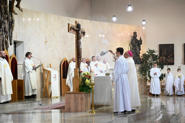 Msza św. z okazji Światowego Dnia Młodzieży